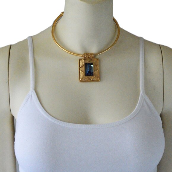 Givenchy brushed matt Gold-plated Cabochon Faux Stone Choker Collar Necklace